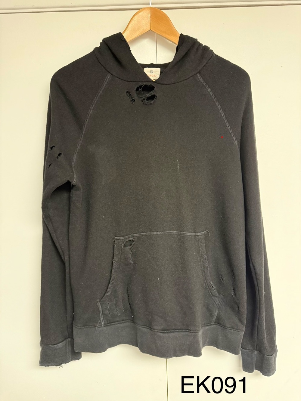 Sundry Black Distressed Destroyed Pullover Hoodie Size 2 Medium Made USA
